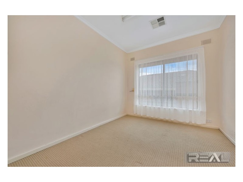 10 Rialto Avenue, Para Hills SA 5096