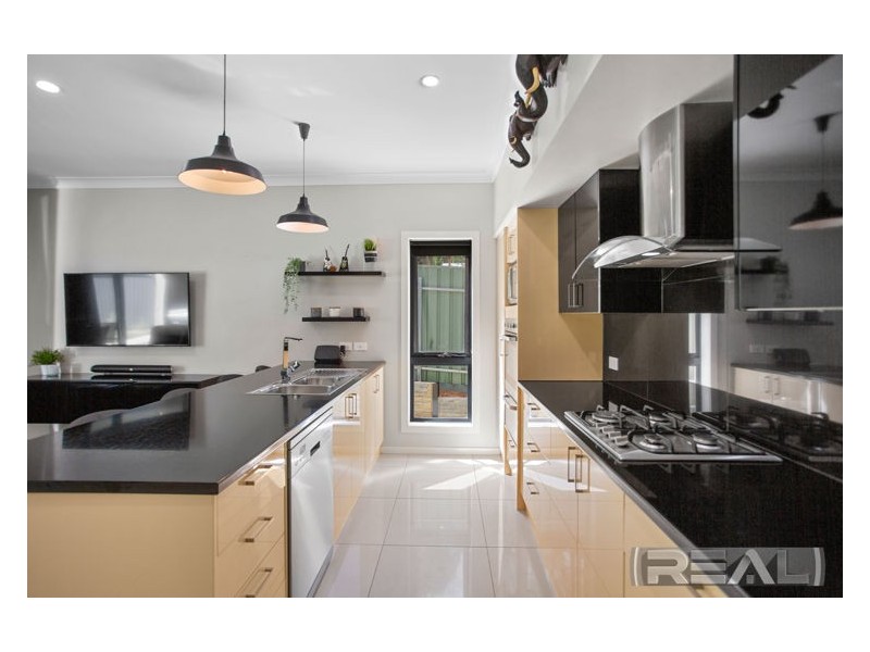 2 Polkinghorne Place, Williamstown SA 5351