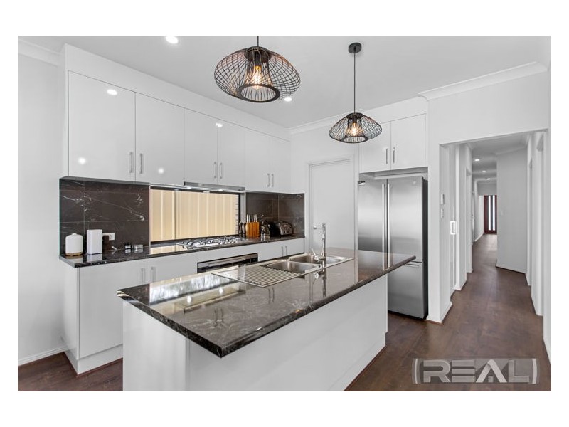 2 Young Boulevard, Paralowie SA 5108