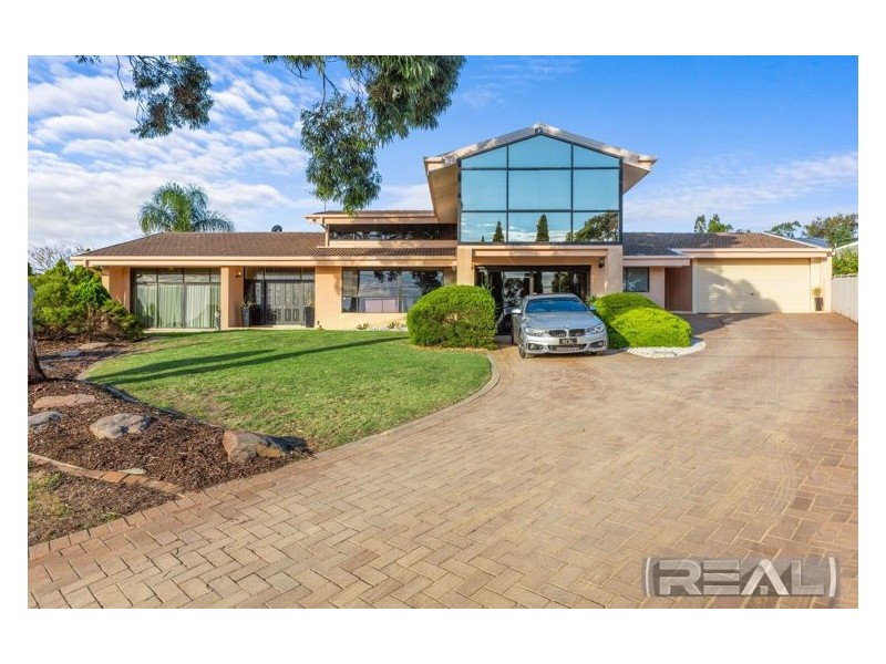 18 Harvey Crescent, Greenwith SA 5125