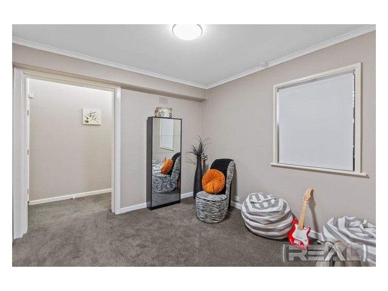 18 Harvey Crescent, Greenwith SA 5125