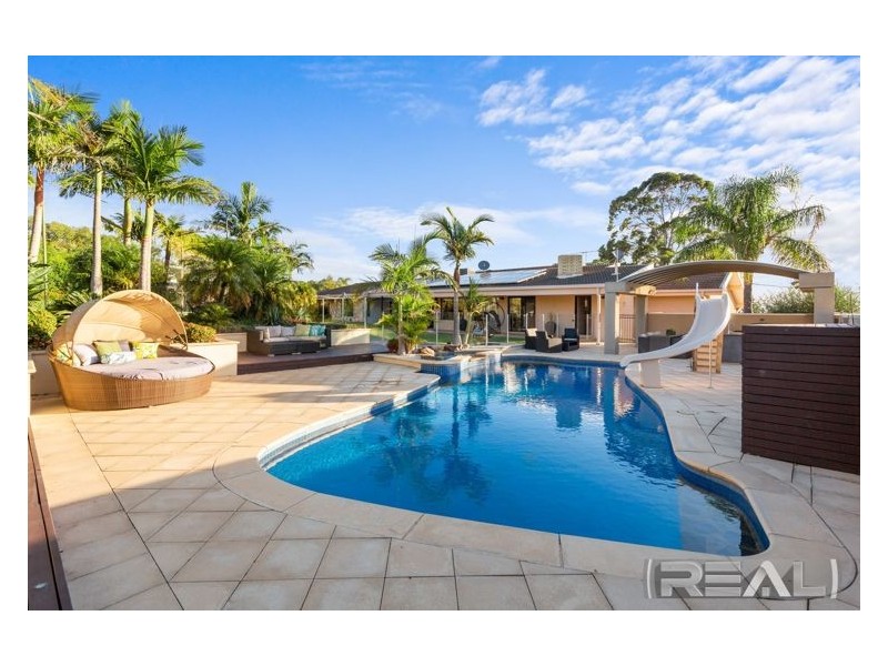 18 Harvey Crescent, Greenwith SA 5125