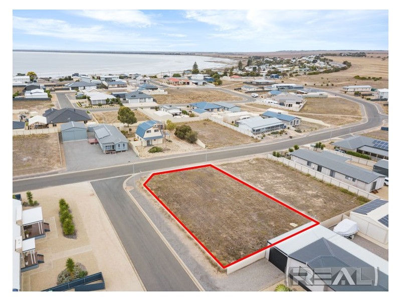 1 Mariner Court, Point Turton SA 5575