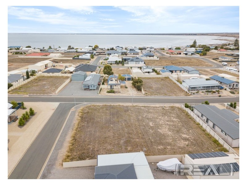 1 Mariner Court, Point Turton SA 5575