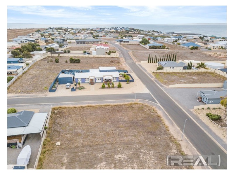 1 Mariner Court, Point Turton SA 5575