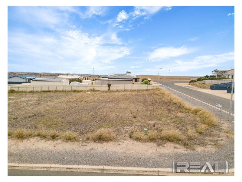 1 Mariner Court, Point Turton SA 5575