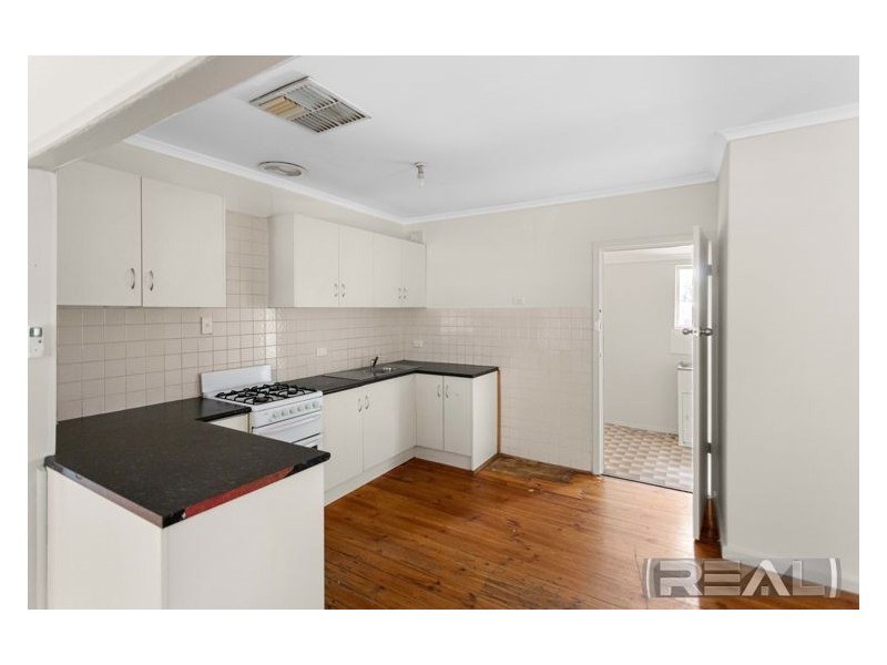 28 Roberts Crescent, Smithfield Plains SA 5114