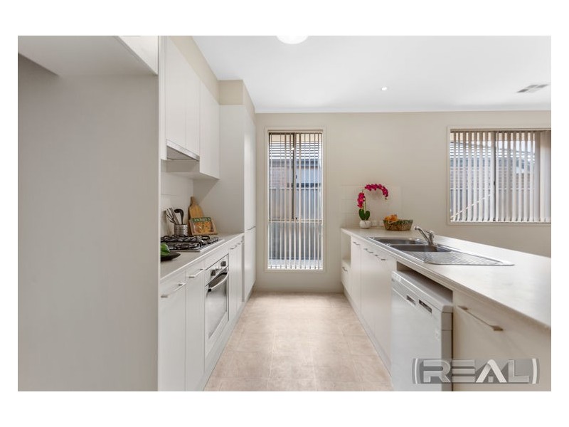 22 Salmon Gum Crescent, Blakeview SA 5114