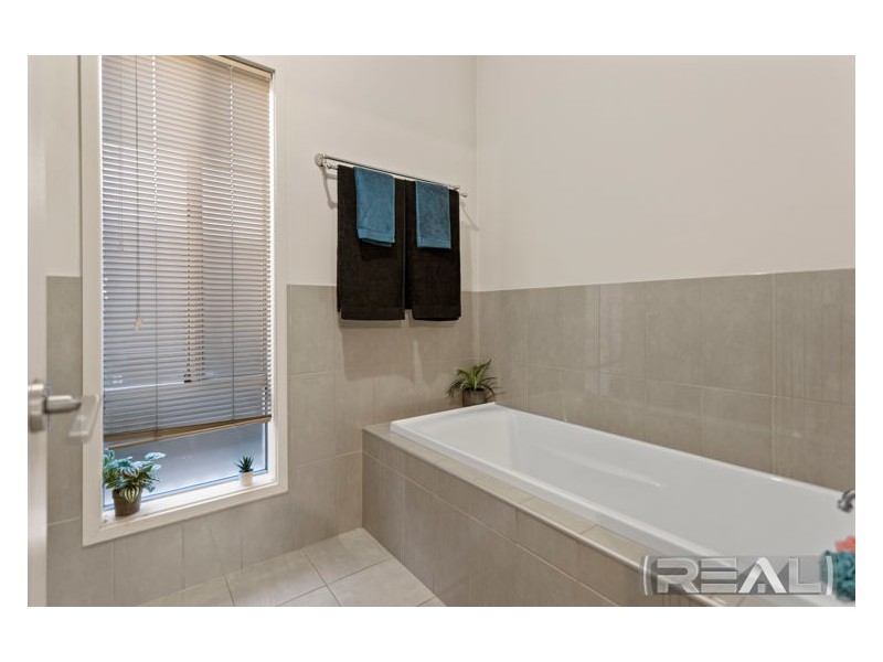 22 Salmon Gum Crescent, Blakeview SA 5114