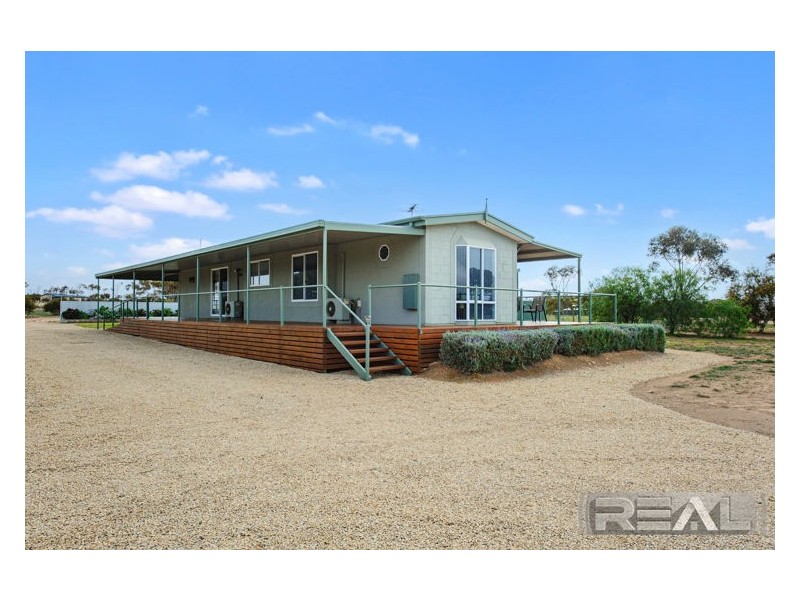 10 Falie Drive, Price SA 5570
