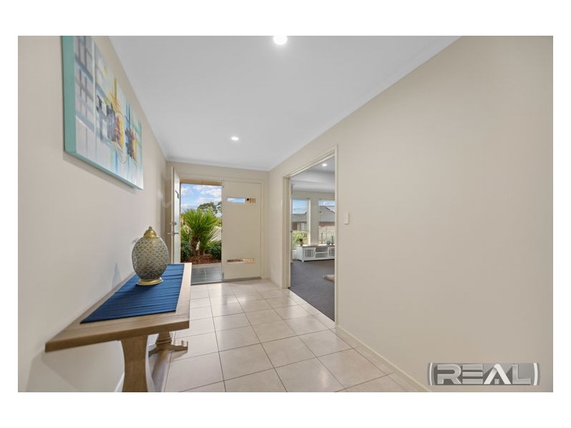 31 Mitchell Drive, Evanston Park SA 5116