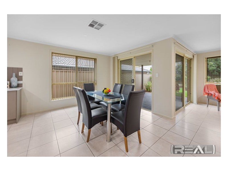 31 Mitchell Drive, Evanston Park SA 5116