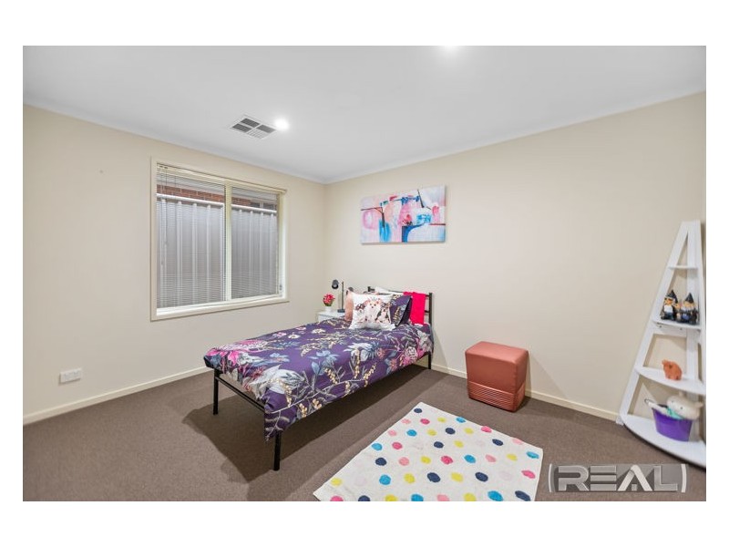 31 Mitchell Drive, Evanston Park SA 5116