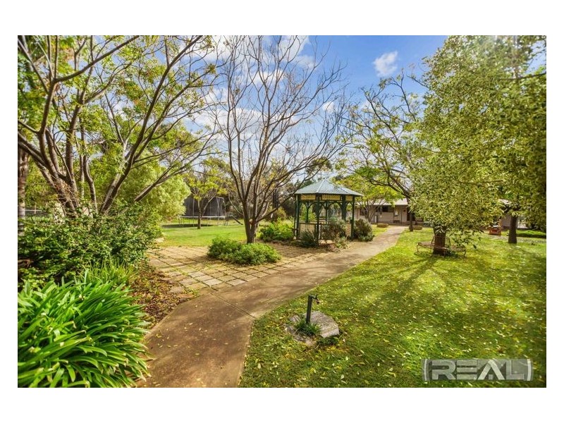 2 Erina Court, Lewiston SA 5501