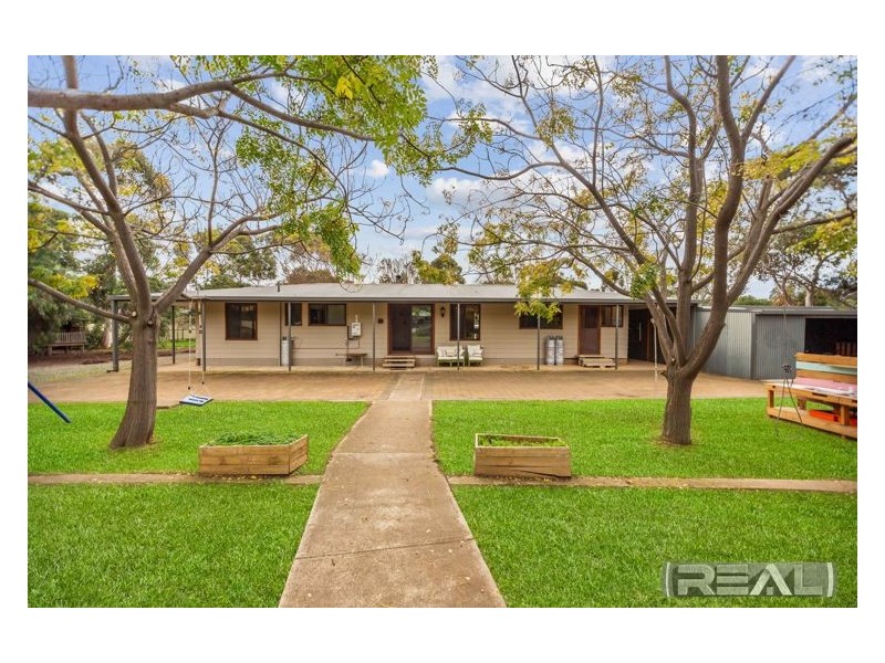 2 Erina Court, Lewiston SA 5501