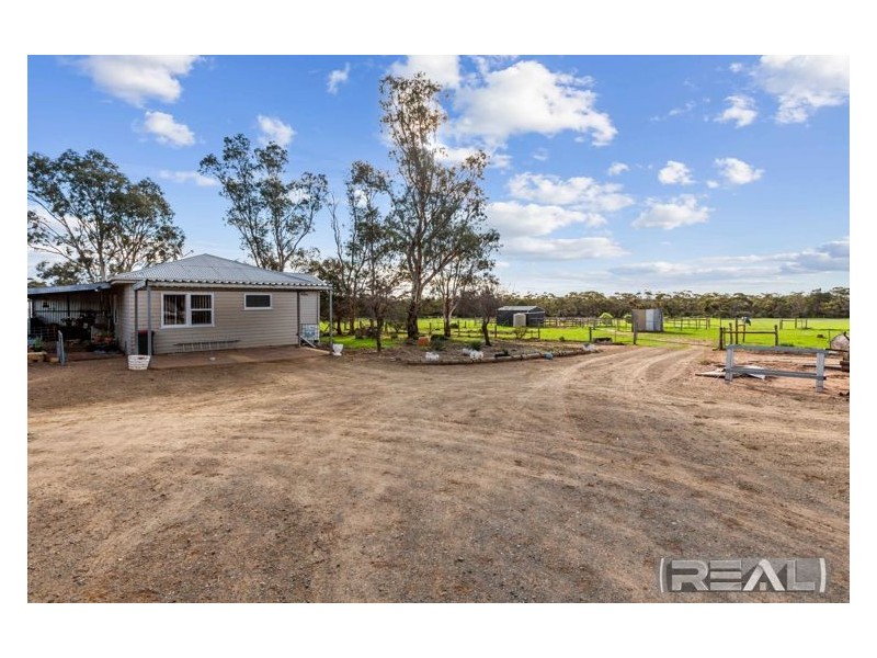 33 Stone Reserve Road, Halbury SA 5461