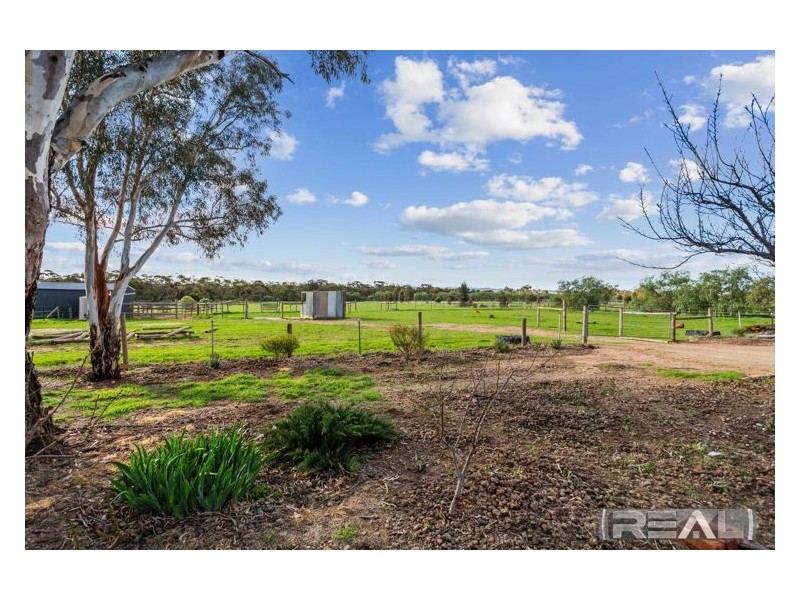 33 Stone Reserve Road, Halbury SA 5461