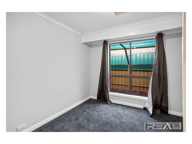 16 McLean Court, Andrews Farm SA 5114