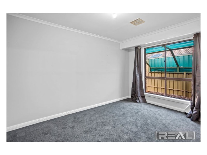 16 McLean Court, Andrews Farm SA 5114