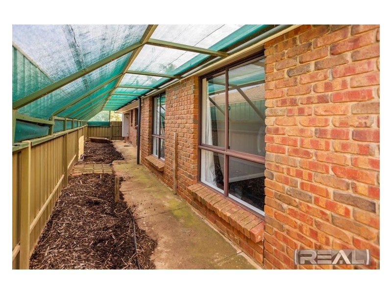 16 McLean Court, Andrews Farm SA 5114