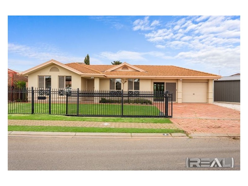 8 Willowbrook Boulevard, Paralowie SA 5108