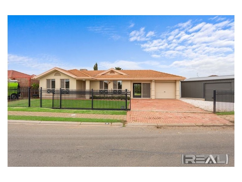 8 Willowbrook Boulevard, Paralowie SA 5108