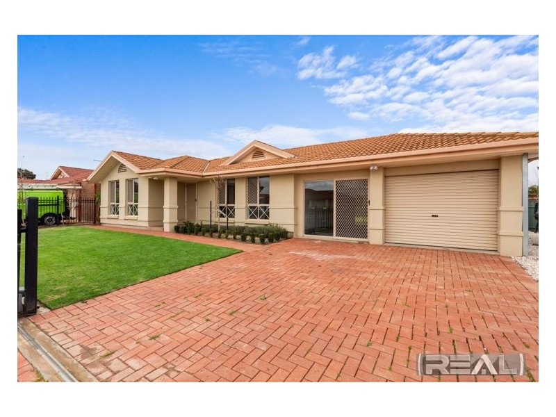 8 Willowbrook Boulevard, Paralowie SA 5108