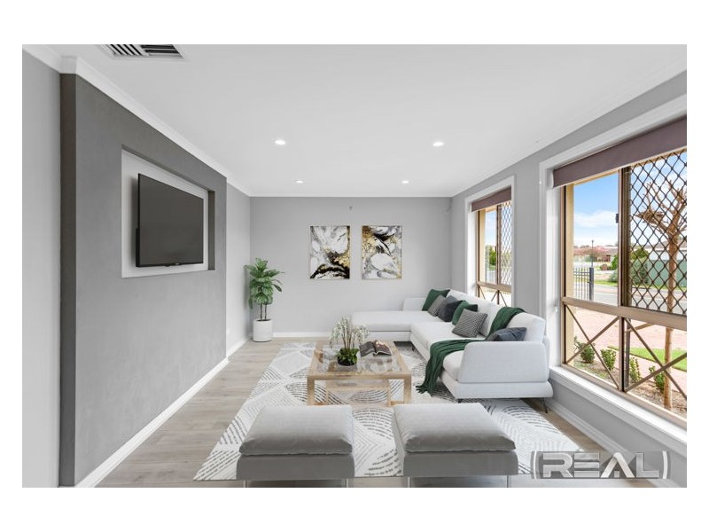 8 Willowbrook Boulevard, Paralowie SA 5108