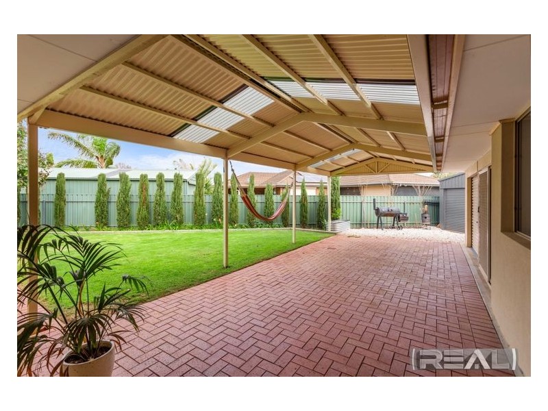 8 Willowbrook Boulevard, Paralowie SA 5108