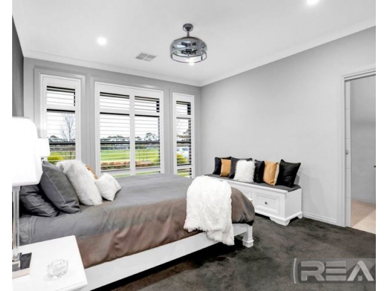 50 Greenslade Boulevard, Evanston South SA 5116