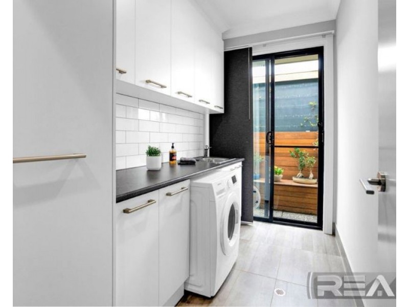 50 Greenslade Boulevard, Evanston South SA 5116