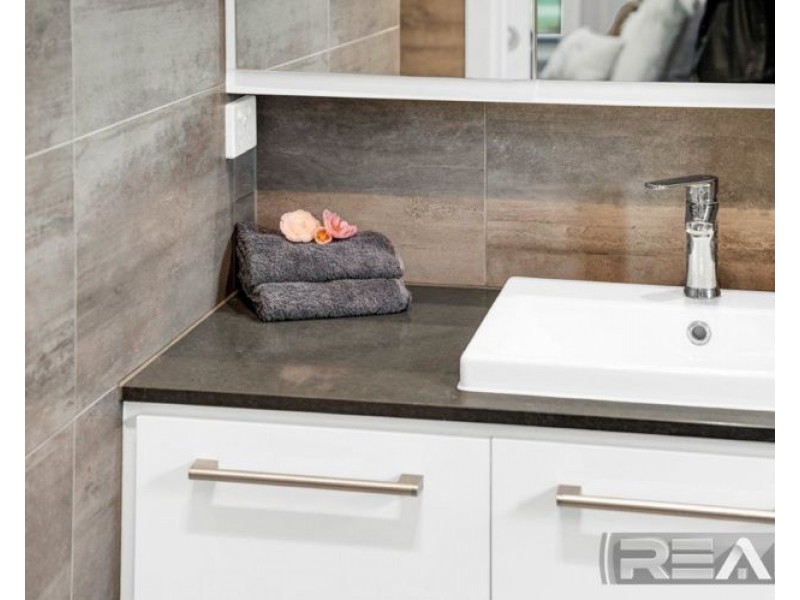 50 Greenslade Boulevard, Evanston South SA 5116