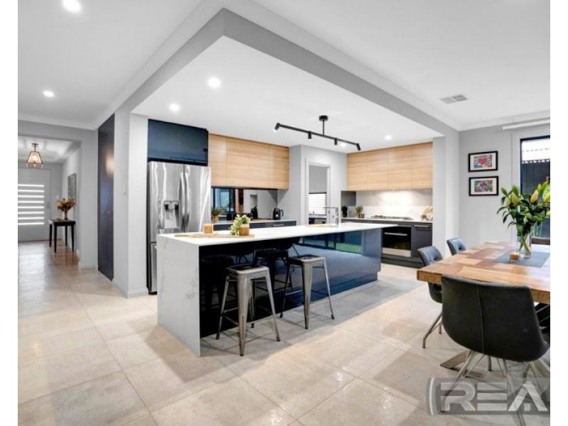 50 Greenslade Boulevard, Evanston South SA 5116