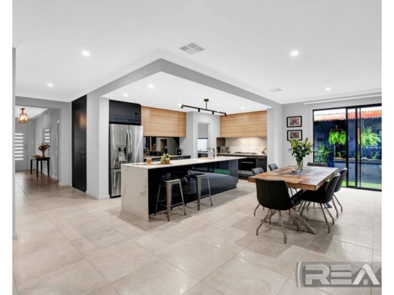 50 Greenslade Boulevard, Evanston South SA 5116