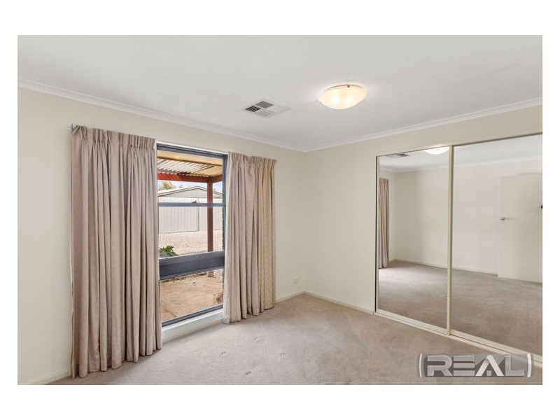 19 Alabar Crescent, Globe Derby Park SA 5110