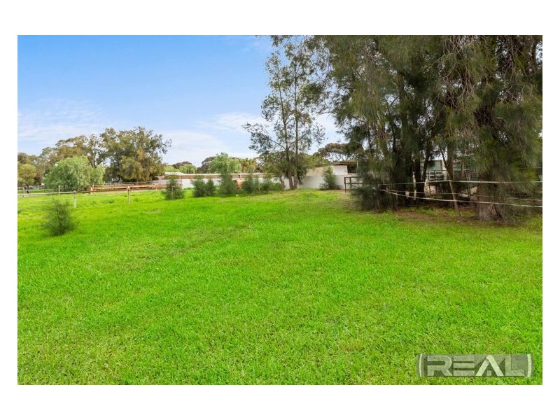 19 Alabar Crescent, Globe Derby Park SA 5110