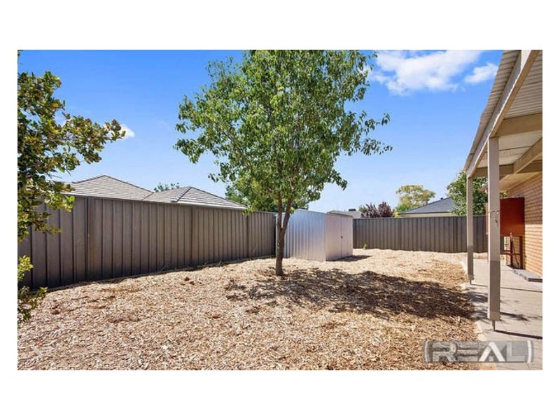 4 Lakeside Drive, Andrews Farm SA 5114