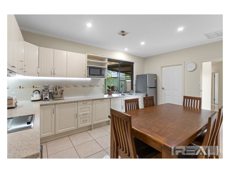 24 Norfolk Avenue, Brahma Lodge SA 5109