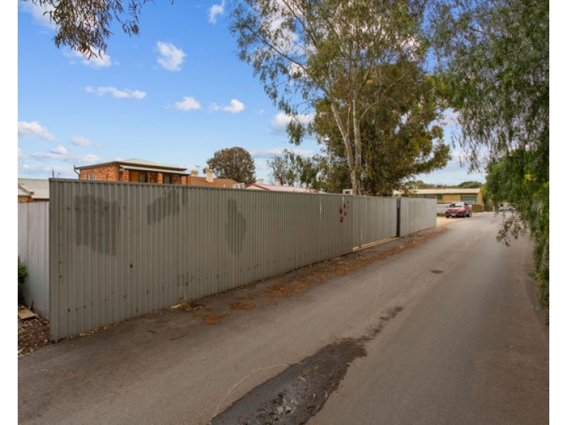 20A & B Adelaide Road, Gawler South SA 5118