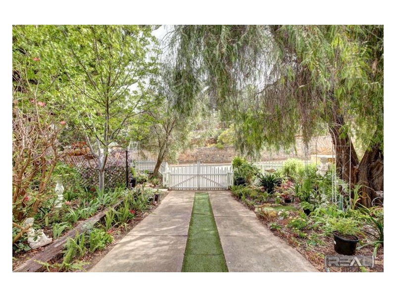 1 McLaren Street, Mannum SA 5238