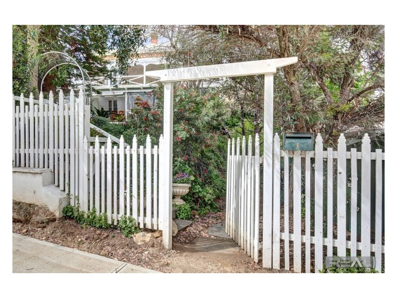 1 McLaren Street, Mannum SA 5238