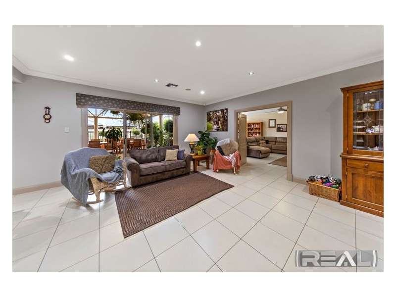 21 Davalan Drive, Munno Para West SA 5115
