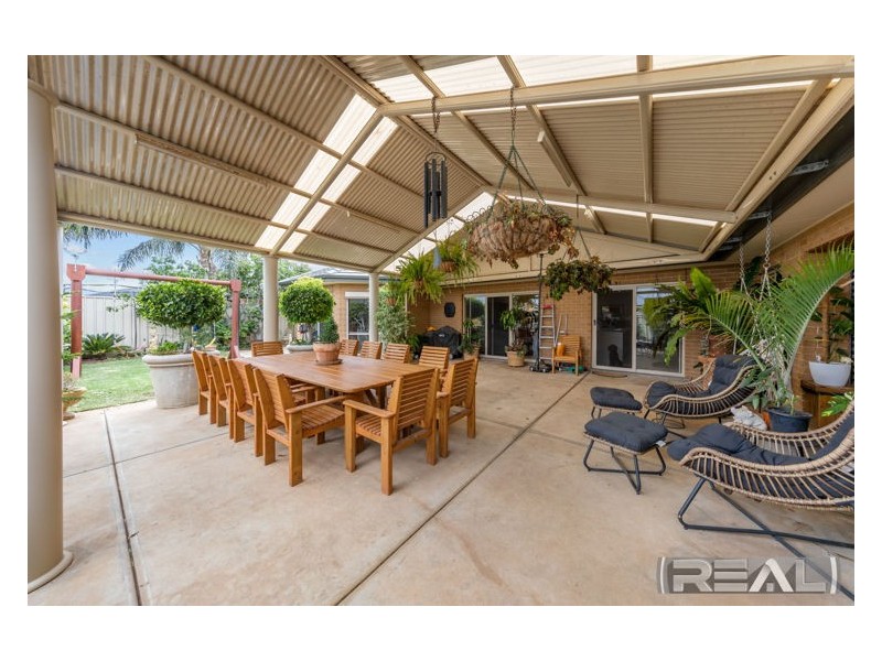 21 Davalan Drive, Munno Para West SA 5115