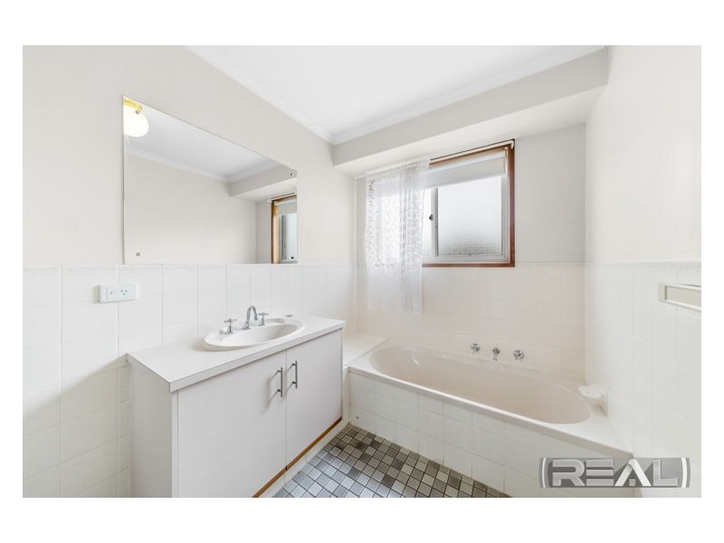 21 Young Street, Sheidow Park SA 5158