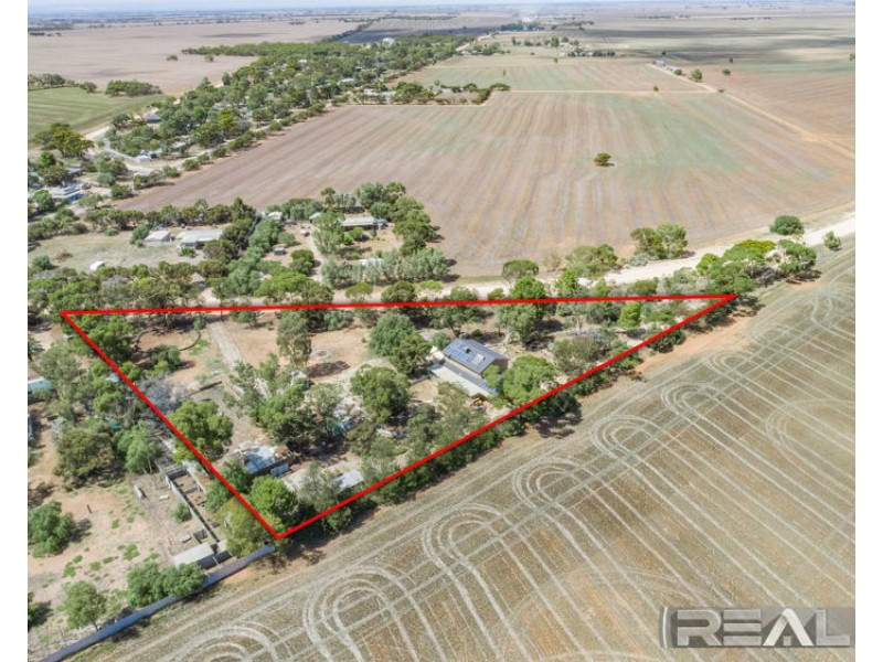 595 Paddys Bridge Road, Redbanks SA 5502