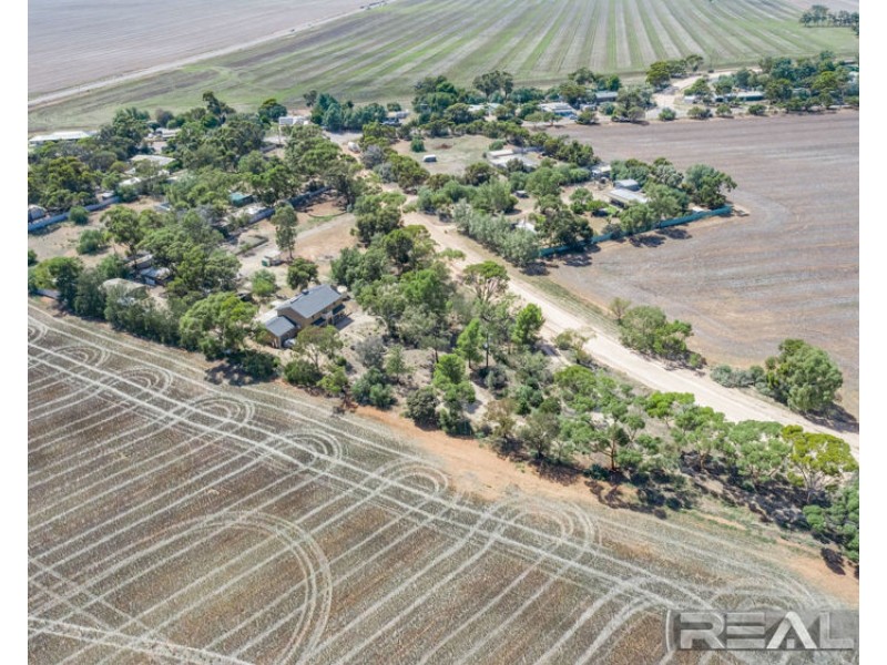 595 Paddys Bridge Road, Redbanks SA 5502