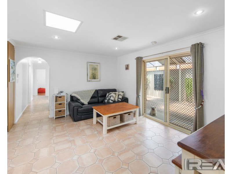 13 Wickham Crescent, Oakden SA 5086