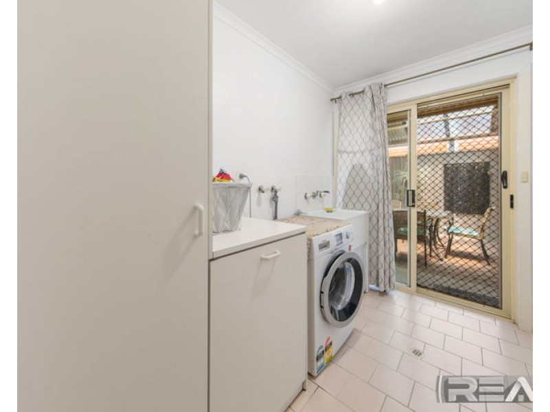 13 Wickham Crescent, Oakden SA 5086