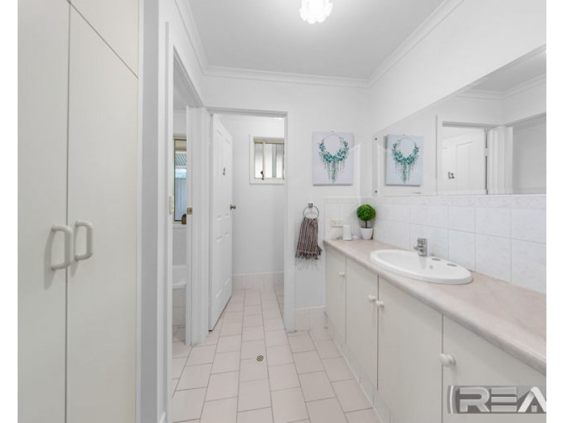 13 Wickham Crescent, Oakden SA 5086