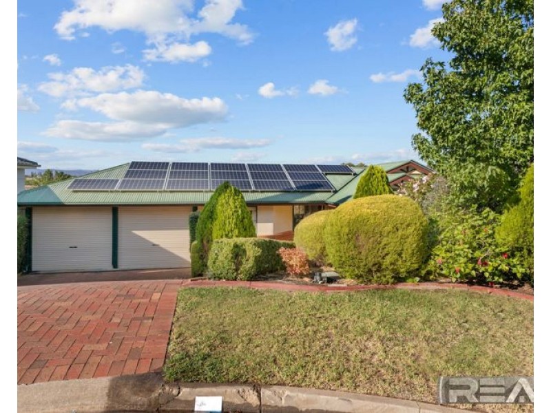 6 Sandra Hennig Court, Greenwith SA 5125